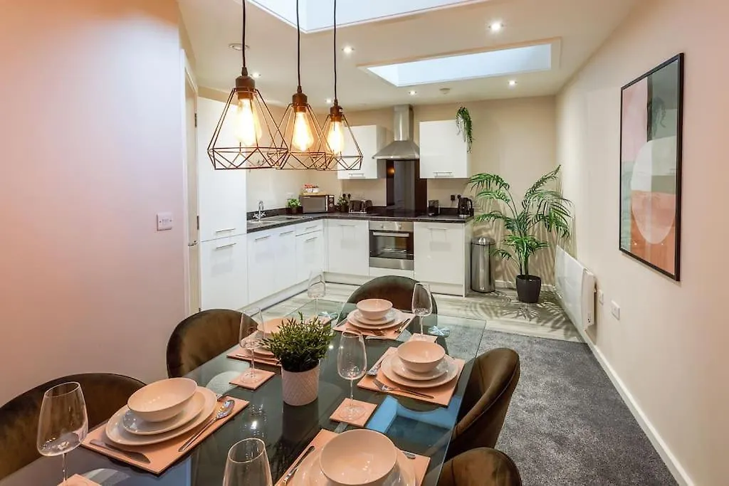 Stylish Duplex 5 Min From Centre Apartment Newcastle upon Tyne