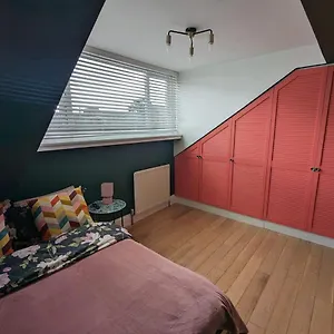  Holiday home Urban Zen Den